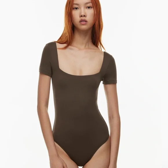 Babaton | Tops | Aritzia Babaton Contour Squareneck